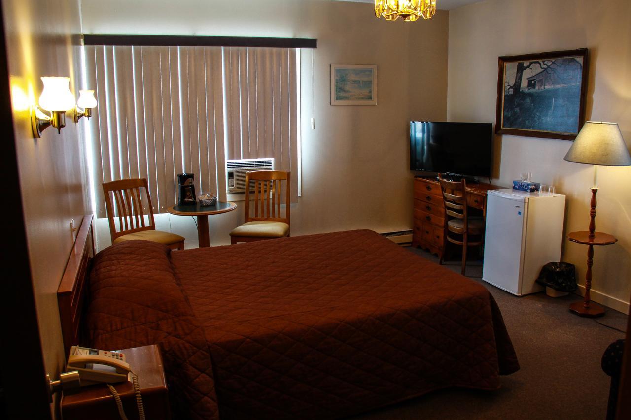 Hotel Harbour Grace Екстериор снимка